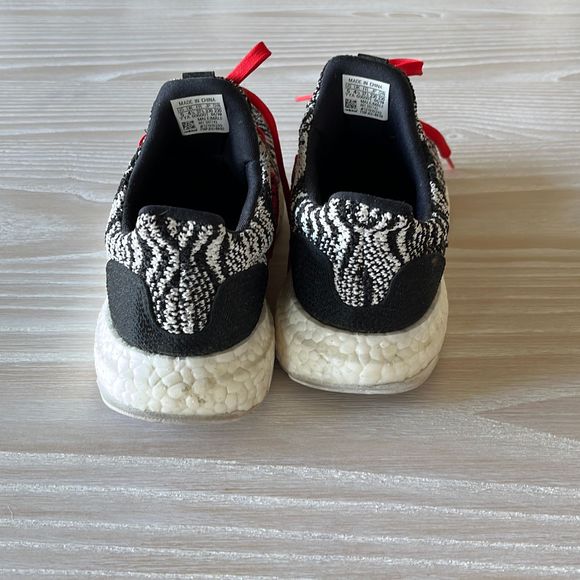 ADIDAS X MISSONI UltraBoost Clima Sneaker
Men Size 5 - Picture 6 of 16